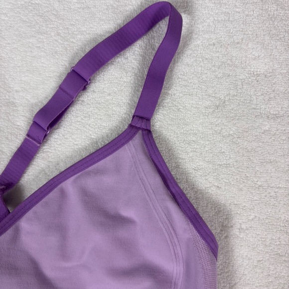 Under Armour Womens Sports Bra Large Lavender Seamless Low Long Racerback Gym - Picture 7 of 11